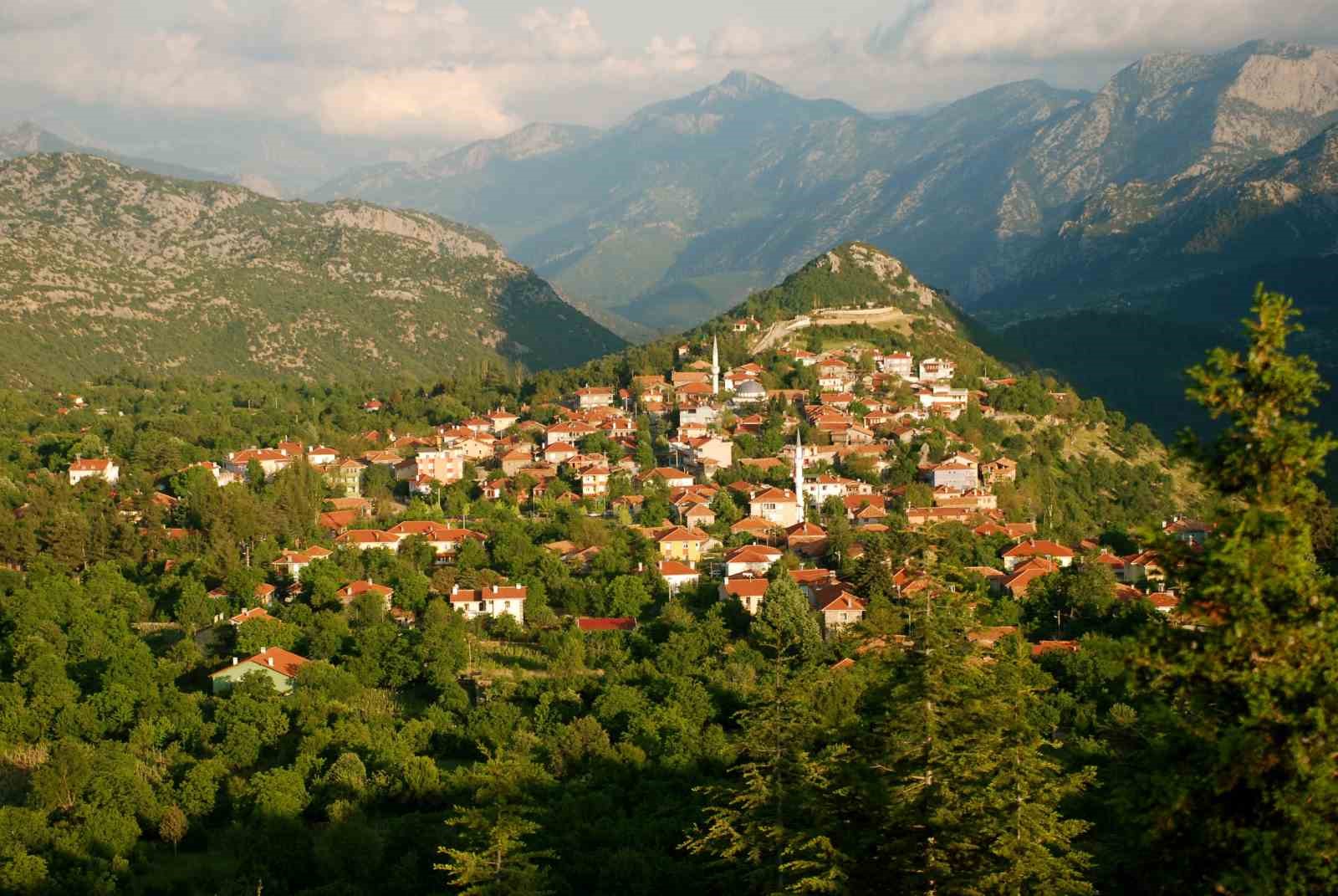 Dünyanın en iyi turizm köyü Türkiye'den seçildi