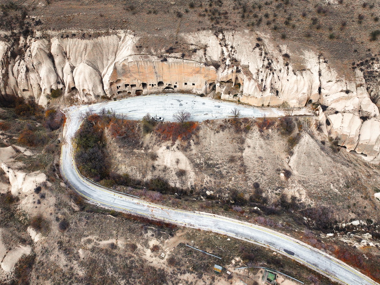 Akmanastır, görüntülendi