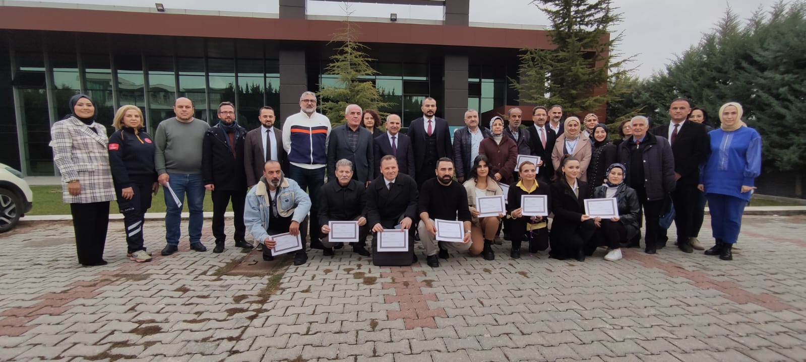 Konya'da Basın mensuplarına  temel ilk yardım sertifikası verildi