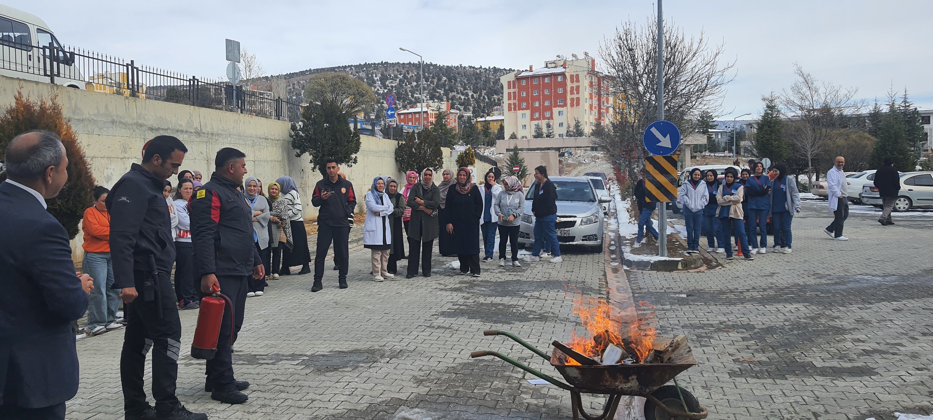 Konya'da hastane personeline yangın eğitimi verildi