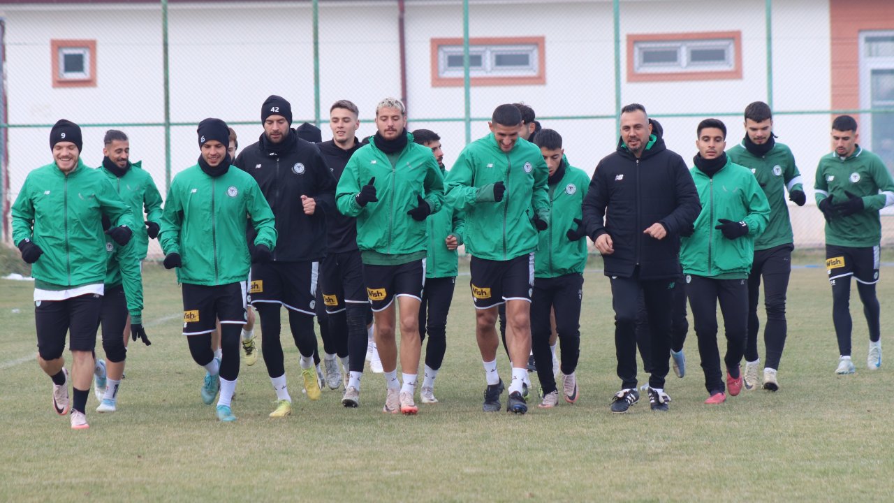 1922 Konyaspor lideri devirmek istiyor!