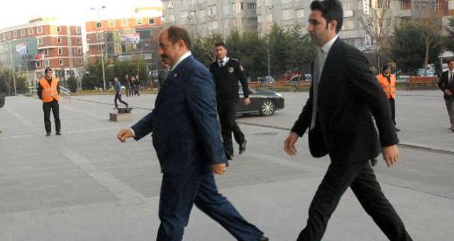 Zekeriya Öz, İstanbul'u temelli terk etti