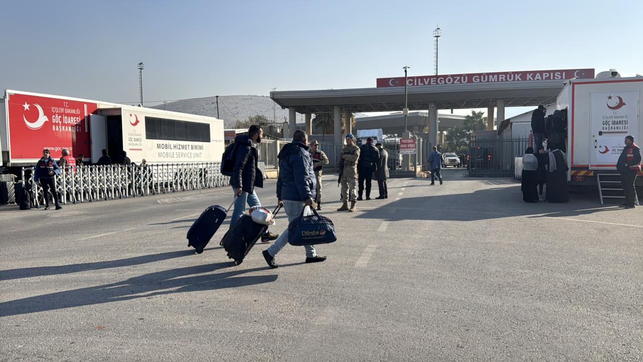 Suriyelilerin ülkelerine dönüşlerini kolaylaştıracak yeni adımlar devrede