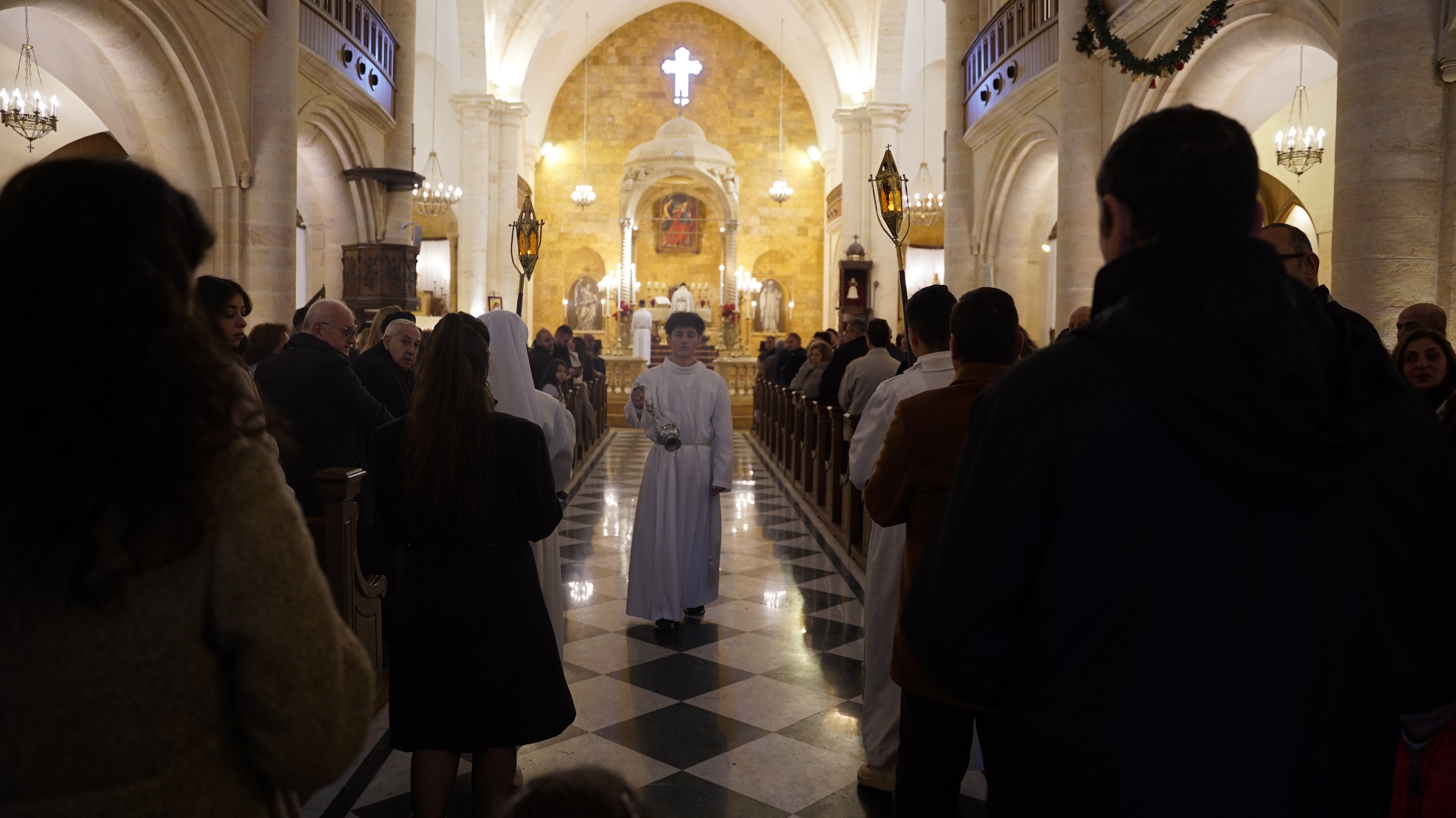 Suriye'de Halepli Hristiyanlar, Katolik Kilisesi'nde Noel'i kutladı