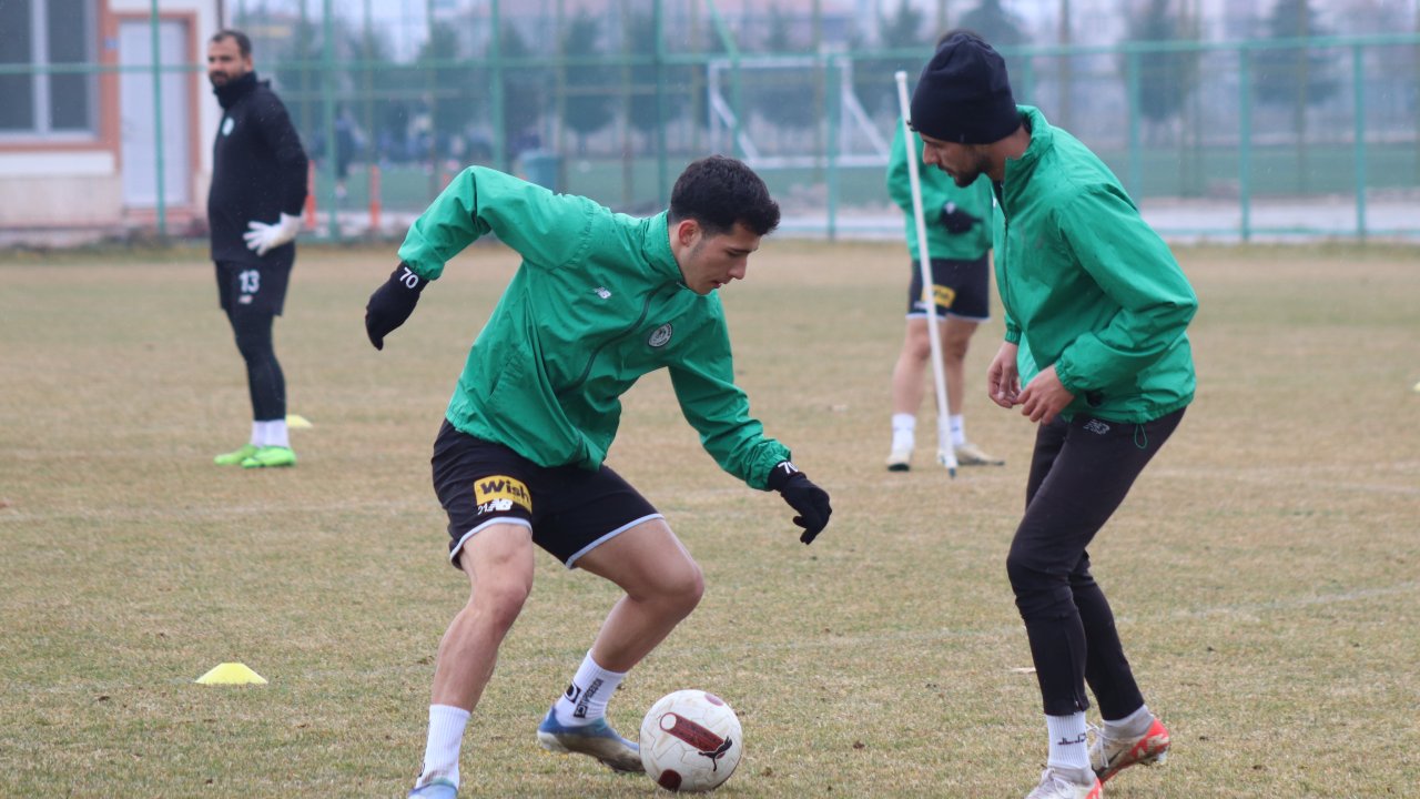 1922 Konyaspor, bugün yeniden toplandı