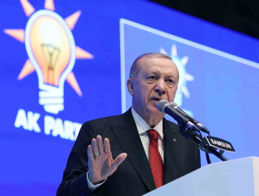 Cumhurbaşkanı Erdoğan "Ya silahlarını gömecekler ya da silahlarıyla toprağa gömülecekler"