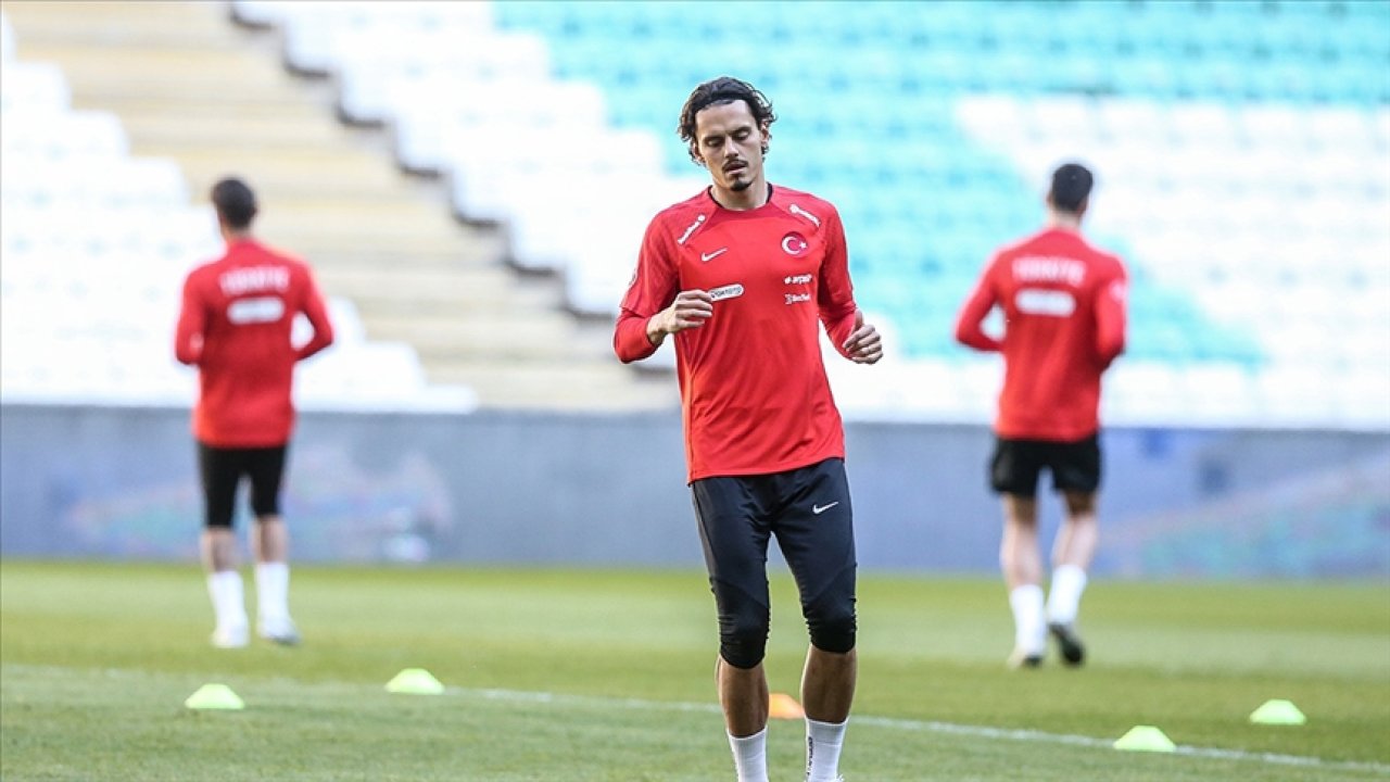 Milli oyuncu Enes Ünal'dan kötü haber!