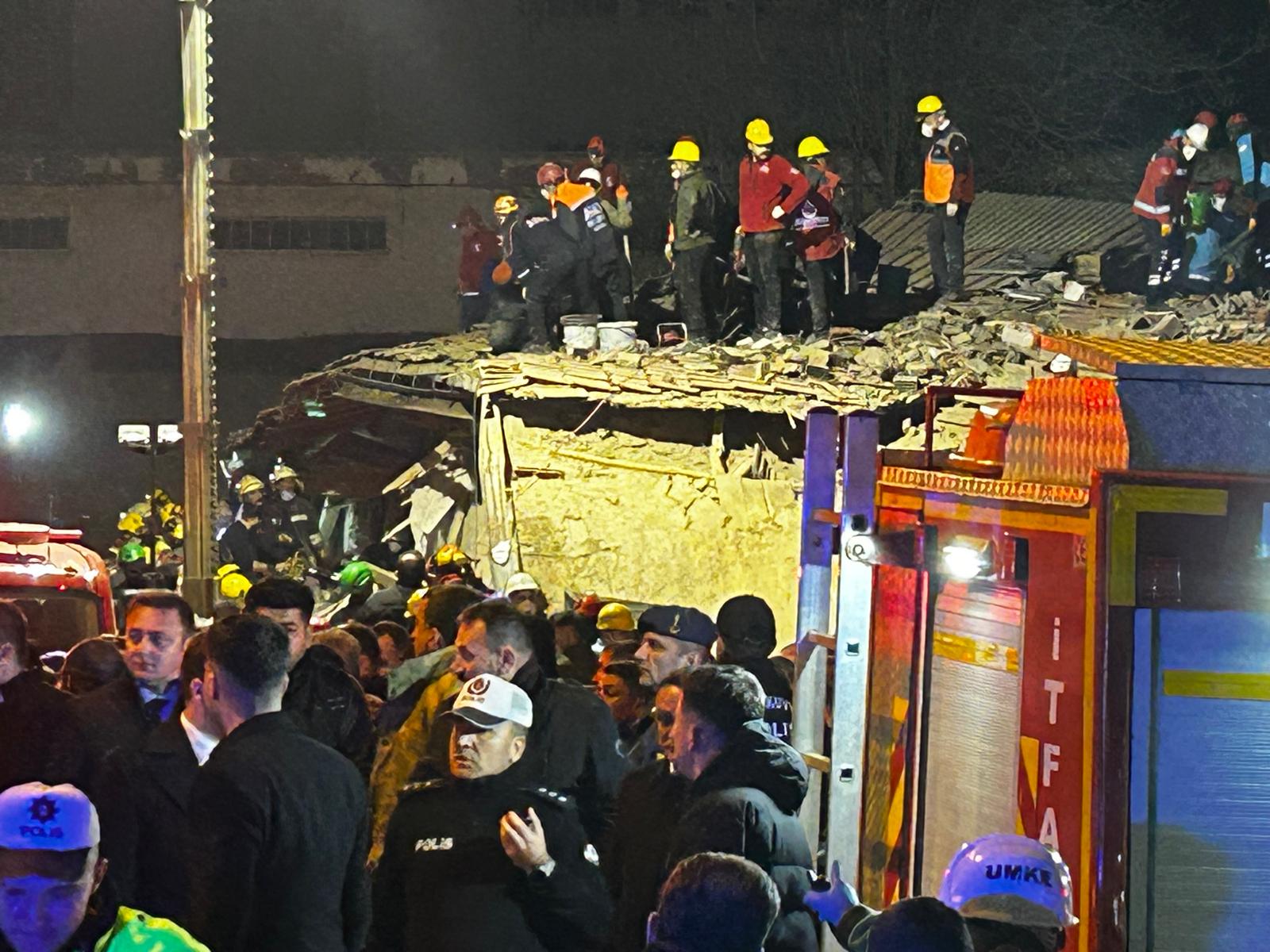 Selçuklu'da çöken bina ile ilgili soruşturma başlatıldı