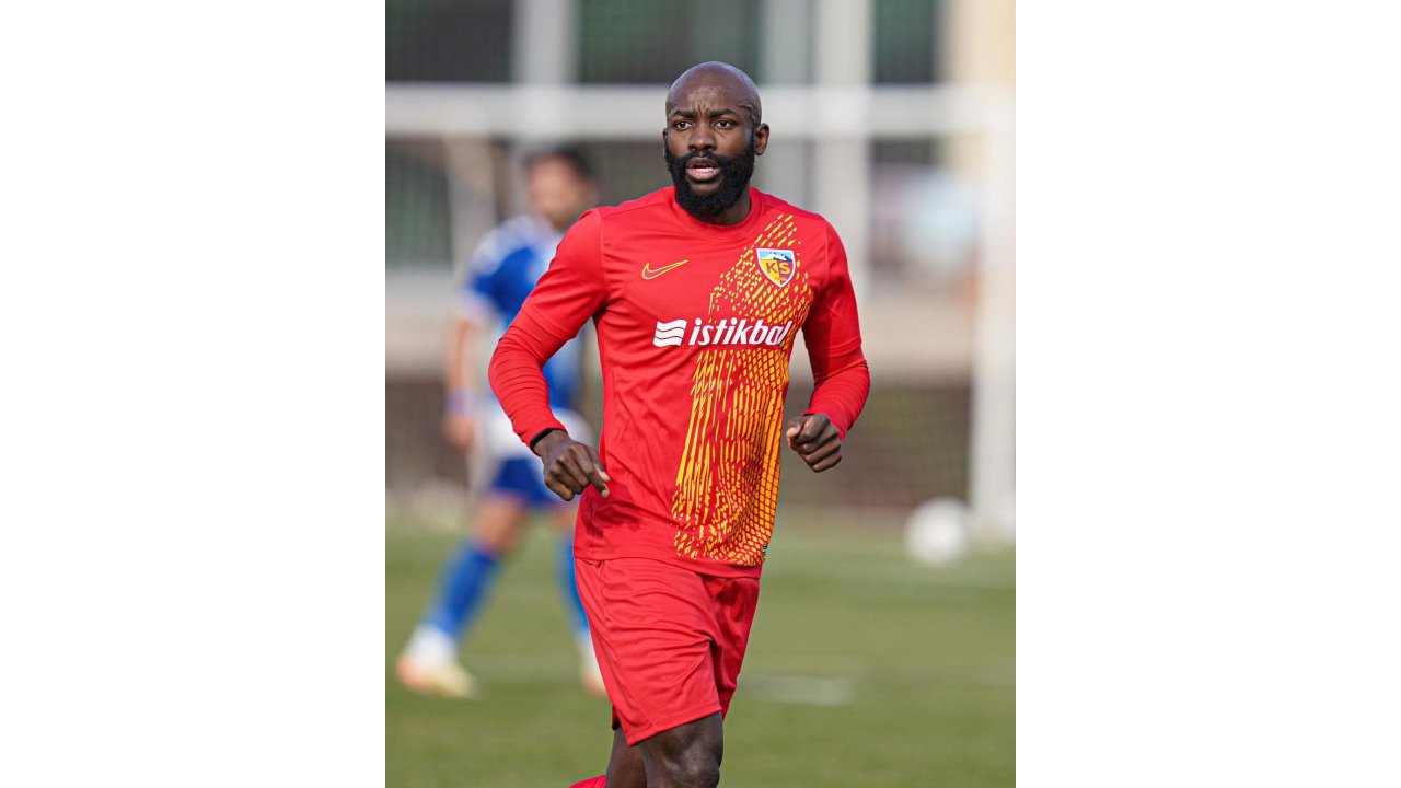 Takım arkadaşına tokat atmıştı cezası belli oldu