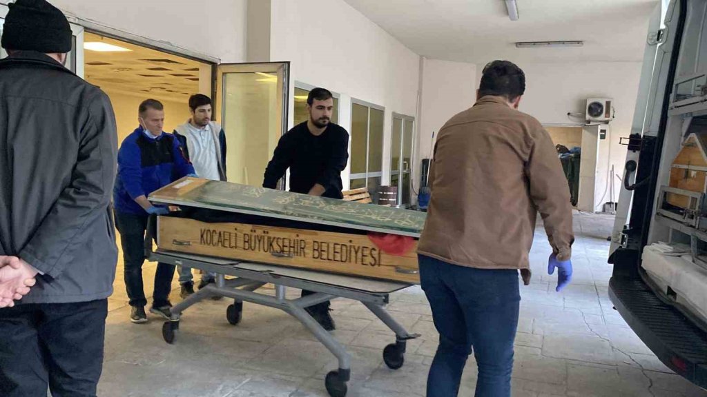 Aldatma tartışması kanlı bitti: Kadın kocasını öldürdü