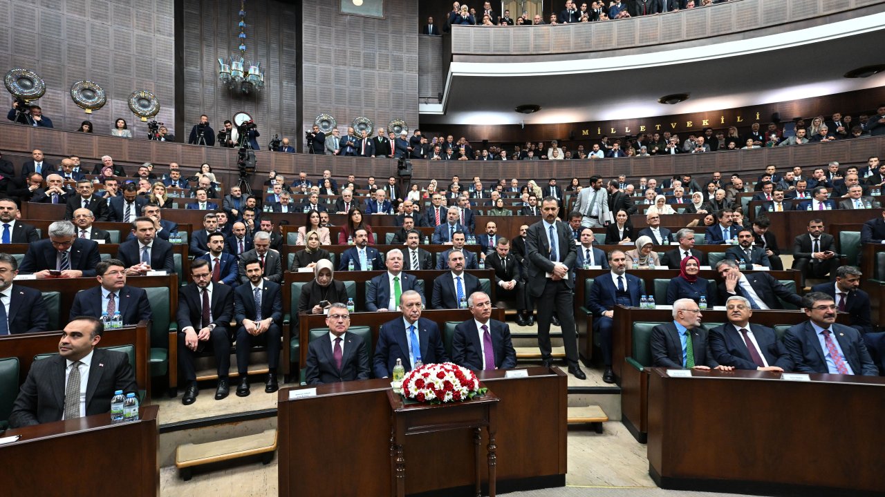 Cumhurbaşkanı Erdoğan'dan grup toplantısında önemli mesajlar