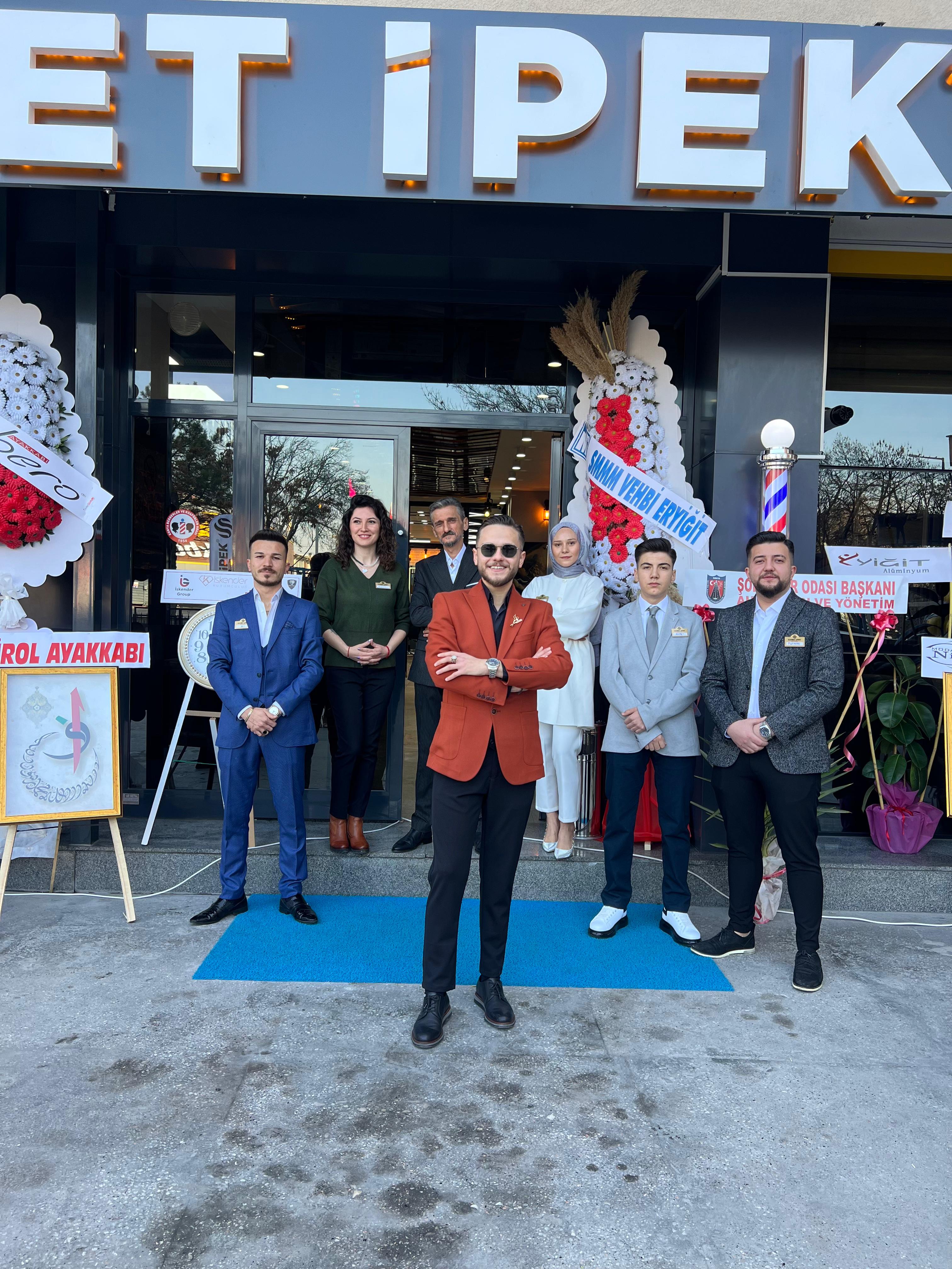 Türkiye Şampiyonu Kuaför Samet İpek’ten yeni güzellik salonu