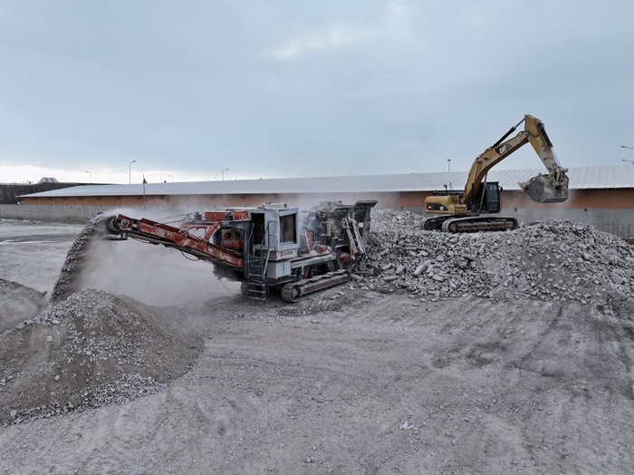 Karatay'da hiçbir şey çöp olmuyor: Beton atıklarından yeni altyapı