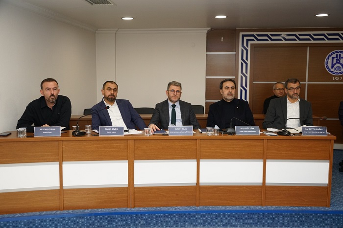 Başkan Öztürk: İhracatçılarımıza  nefes aldırmalıyız