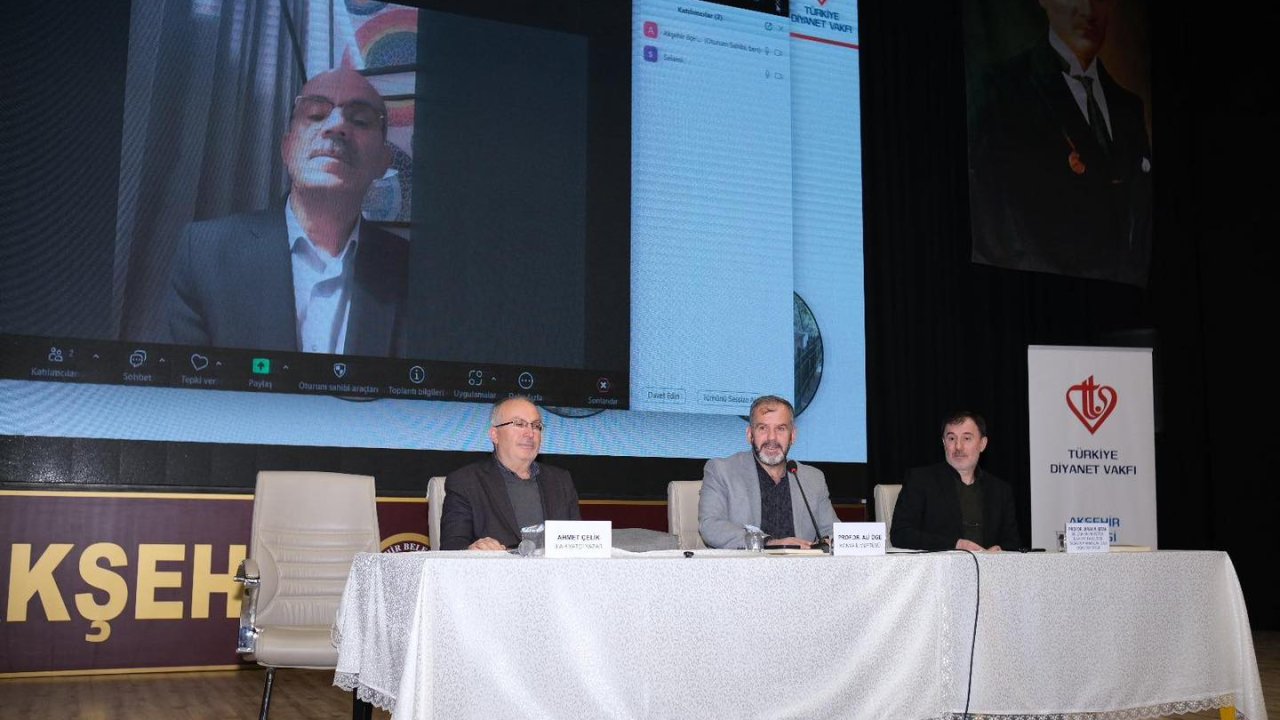 Akşehir'in manevi mimarları panelde konuşuldu
