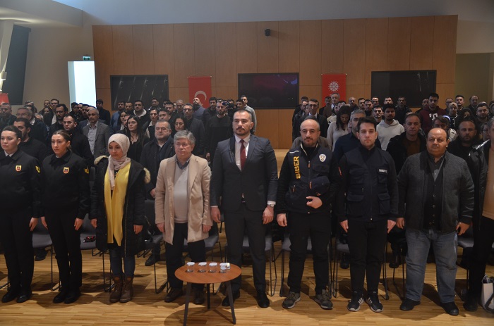Konya'da "Kurumsal Sosyal Medya Kullanımı" semineri düzenlendi