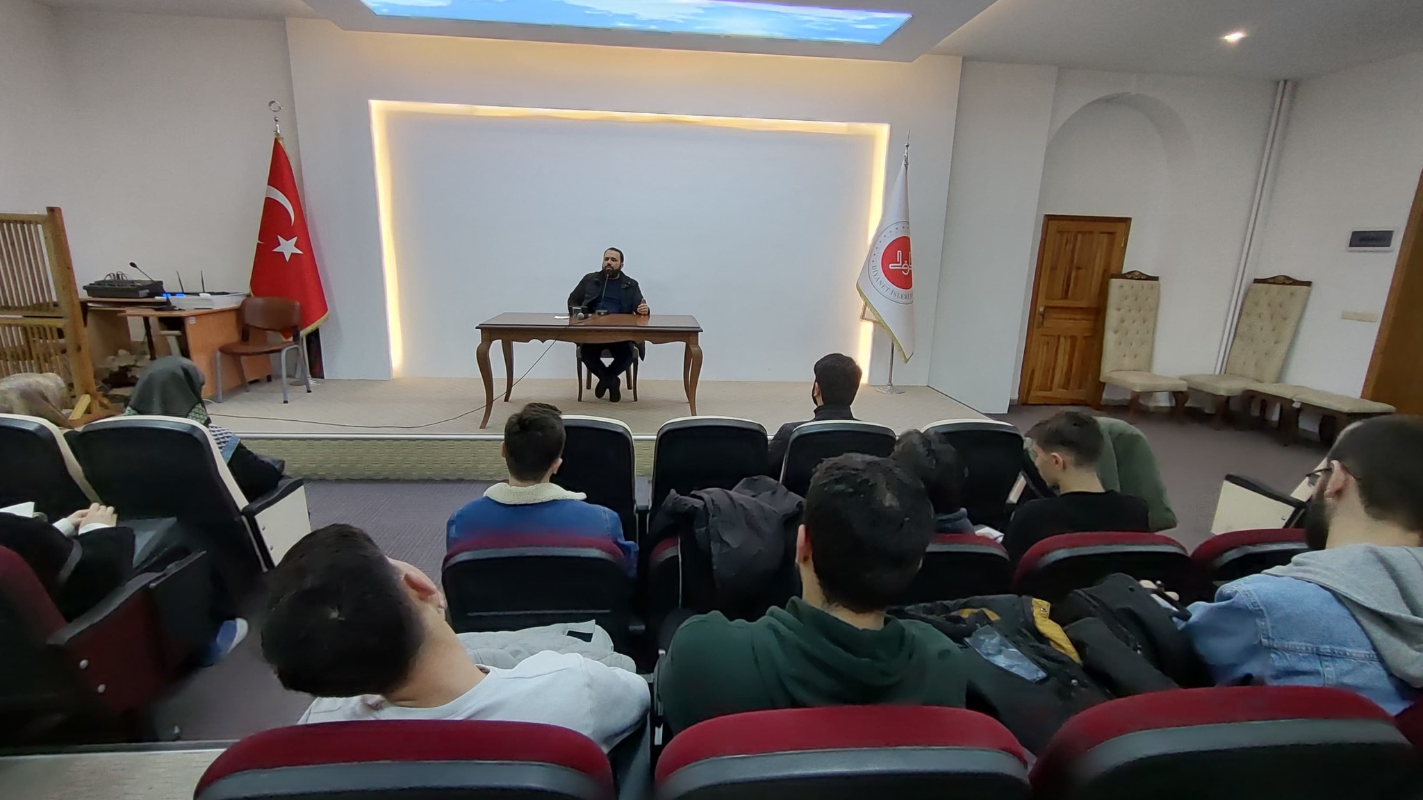 “Genç Akademi” seminer programı gerçekleştirildi