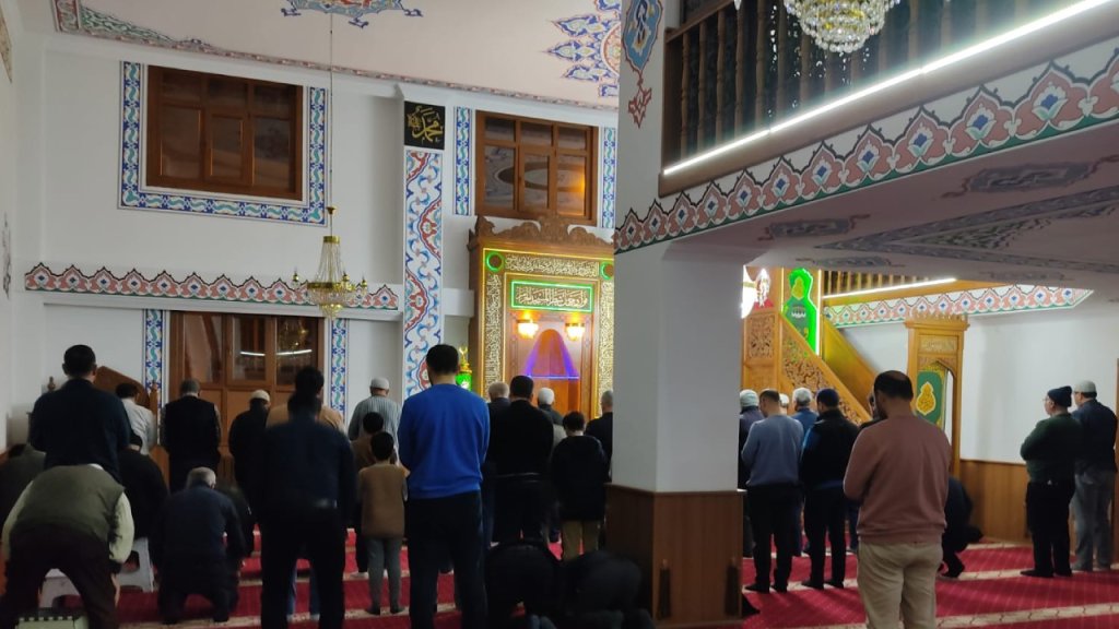 Bozkır’da hatimle teravih namazı