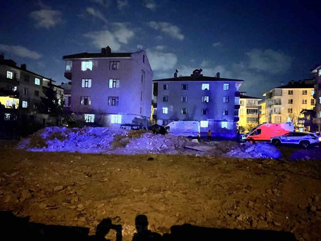 Konya'da boşanma aşamasındaki karısını öldürüp intihar etti!