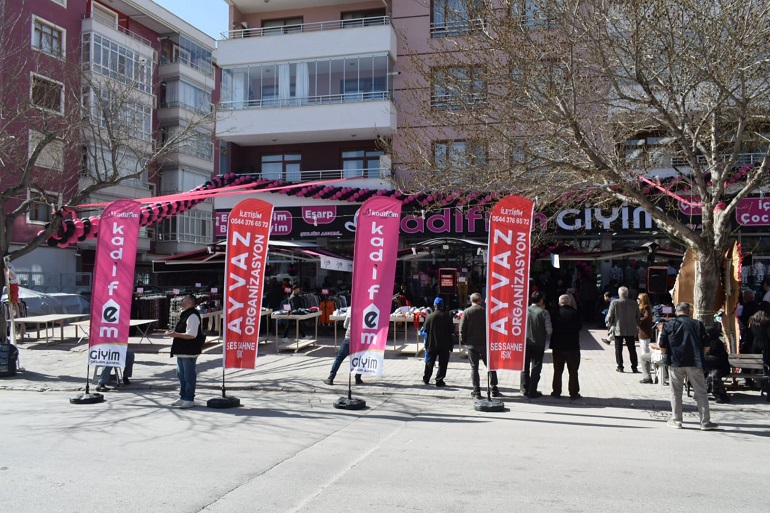 Konya'da yeni bir moda durağı: Kadifem giyim açıldı!