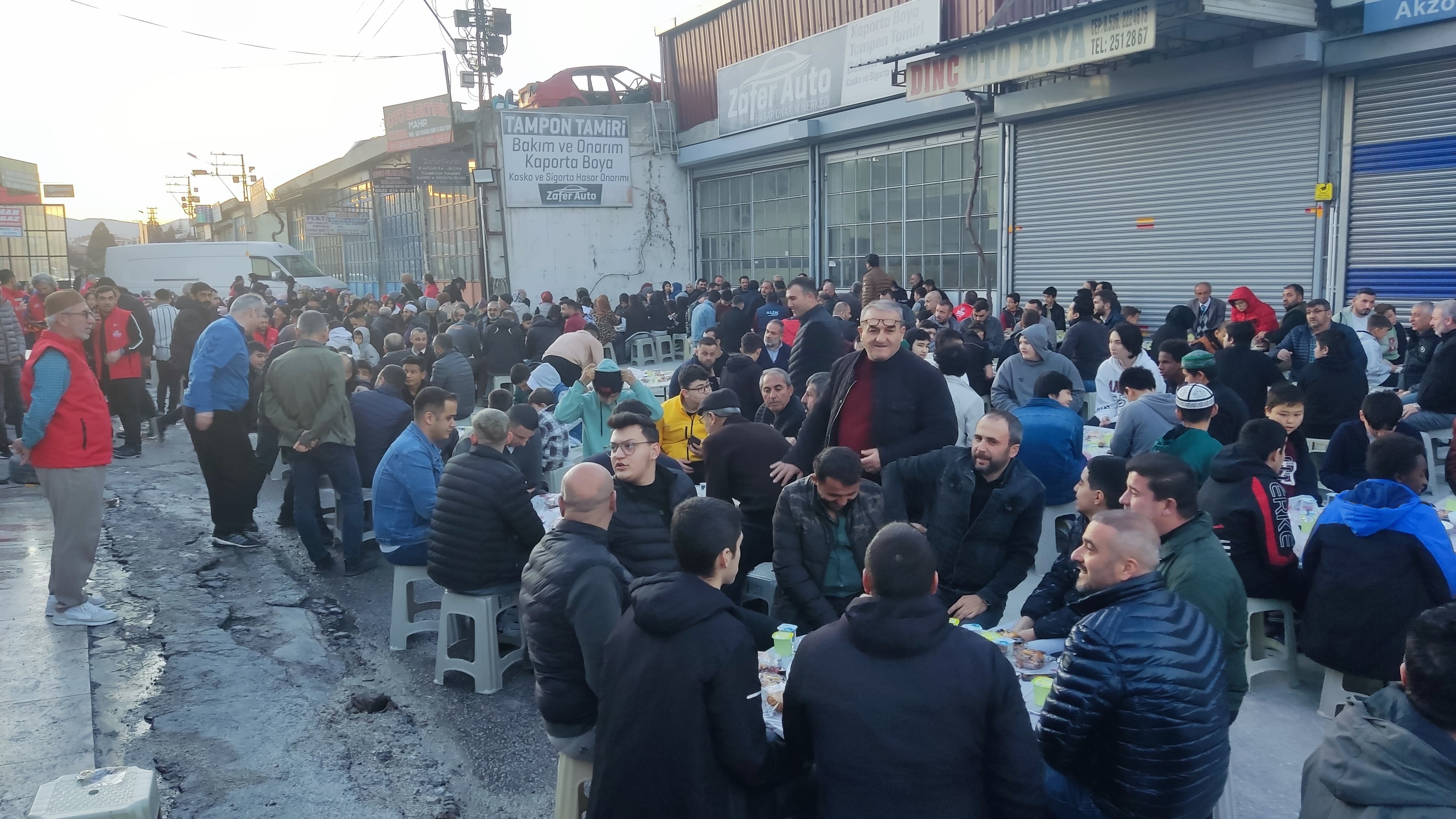 Konya'da hayra koşanlar, açılış ve iftarda buluştu