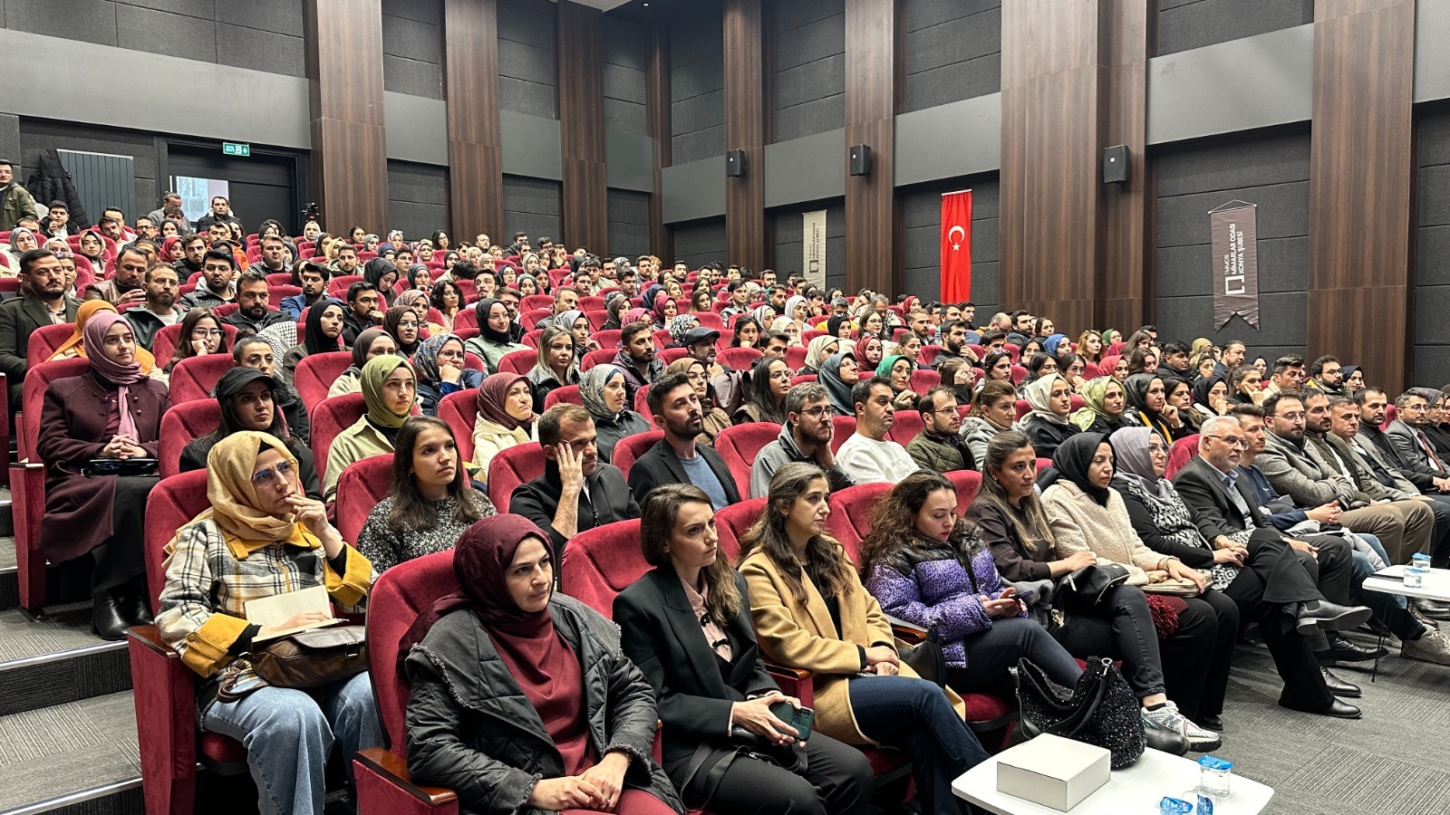 Fatih Ekşi Konya’da Mimarlarla buluştu