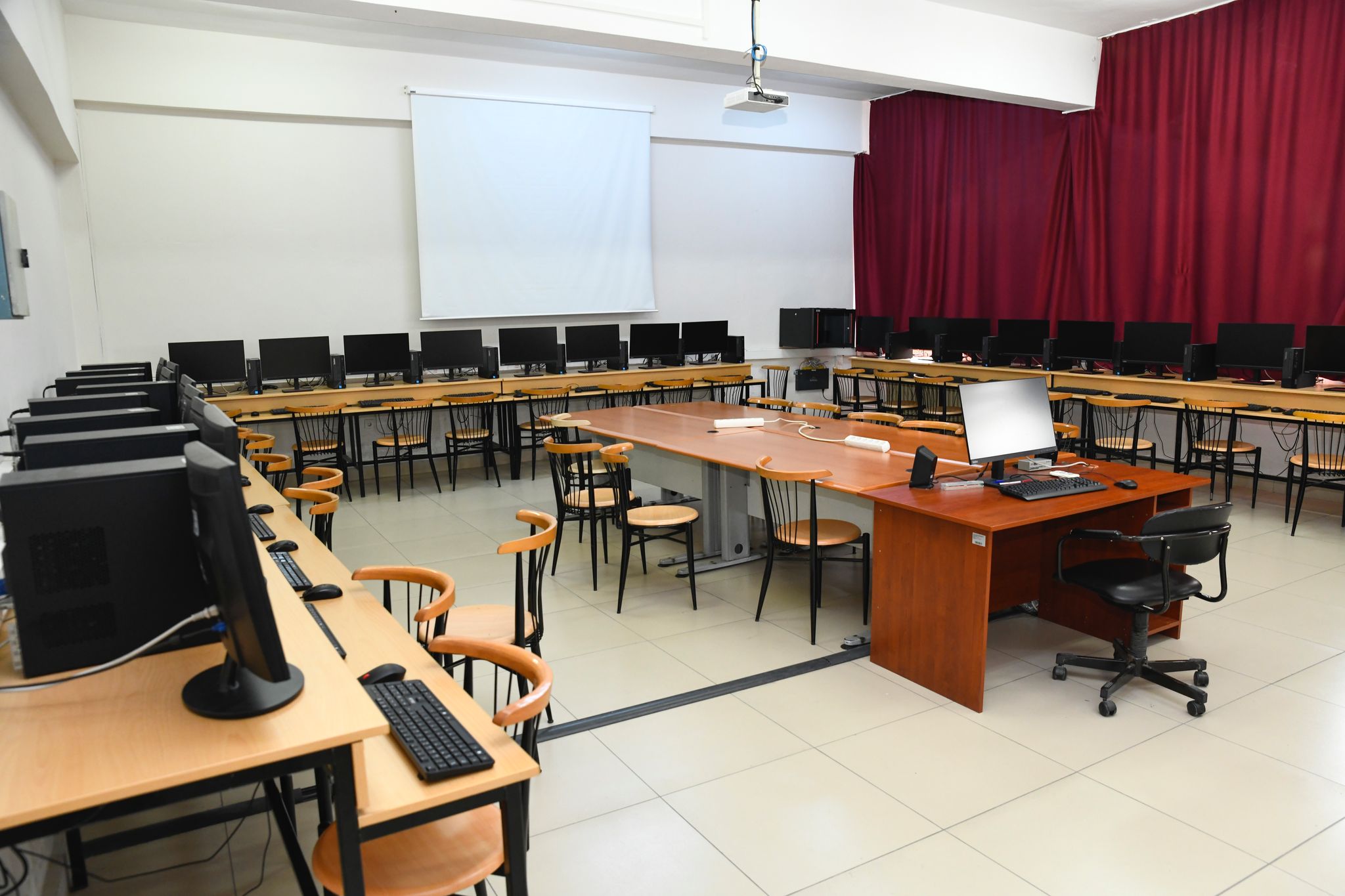 KTÜN Teknik Bilimler MYO’da yapay zekâ laboratuvarı açılıyor