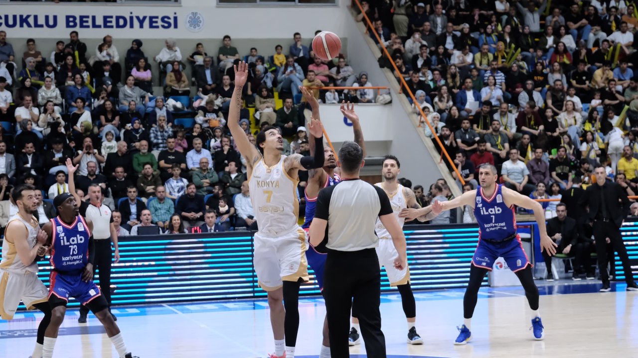 Konya Büyükşehir Yarı Finalde!