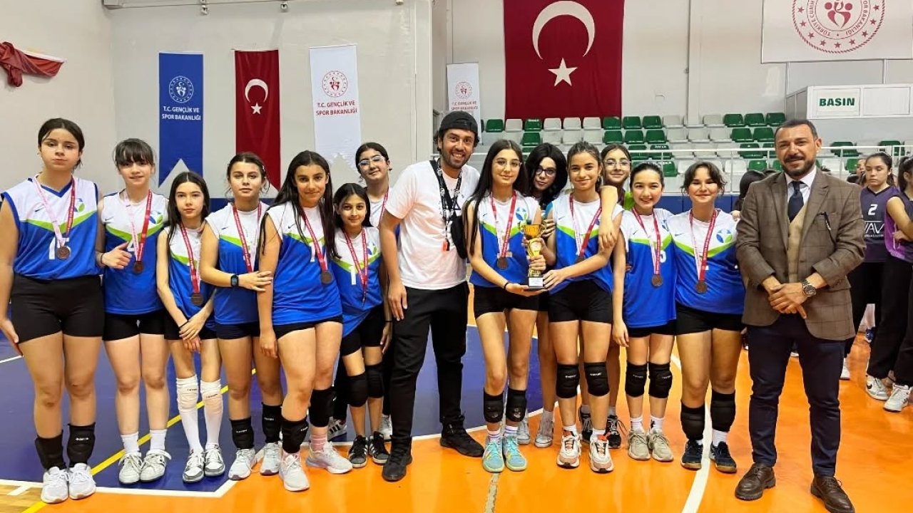 Ereğli'de voleybol heyecanı yaşandı