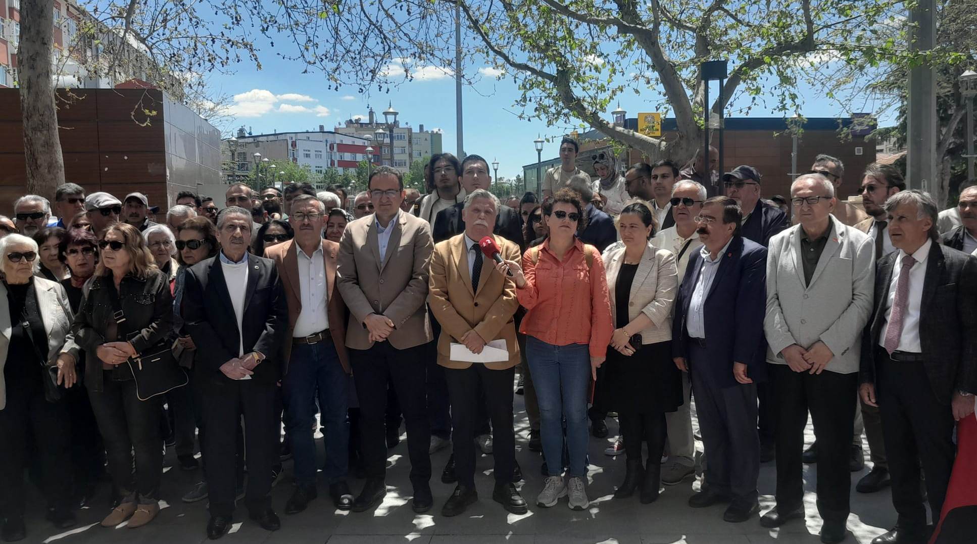 CHP Konya, Özel'e yapılan saldırıyı kınadı