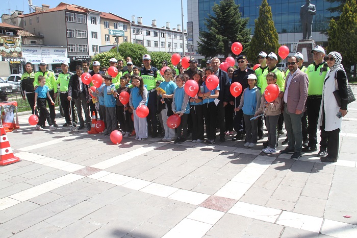 Beyşehir'de trafik haftası etkinliklerle kutlanıyor