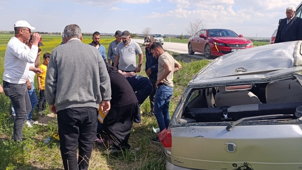 Kulu’da otomobil  takla attı!