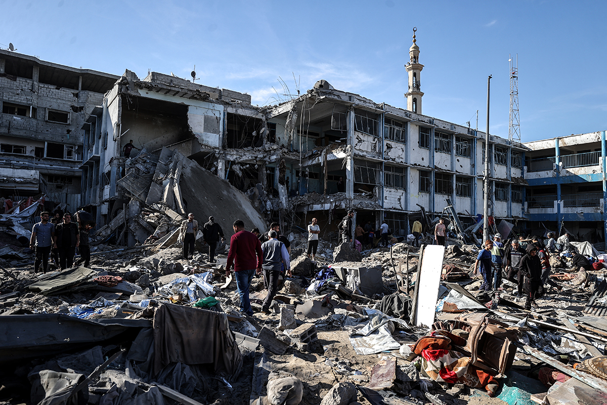 İsrail'in Gazze'de okula düzenlediği saldırıda çoğu çocuk 22 kişi hayatını kaybetti