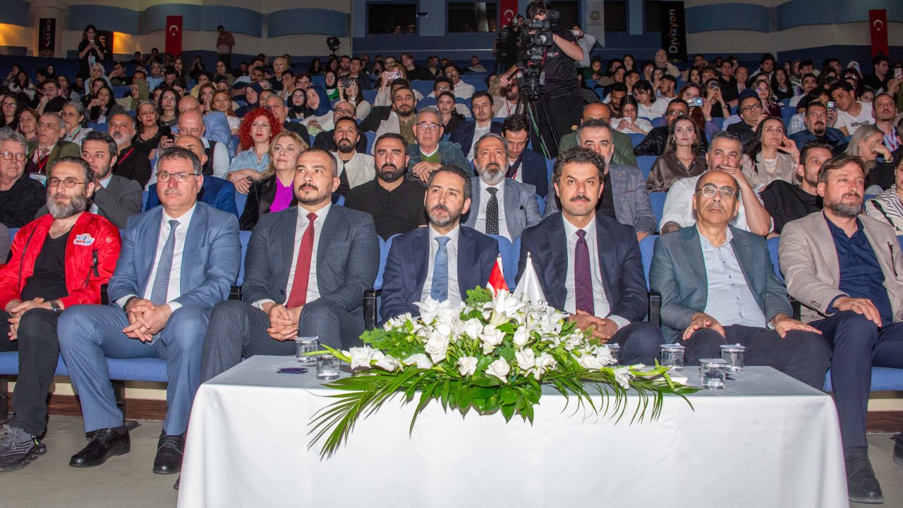 Selçuk Üniversitesi'nde  21. "Kısaca" başladı