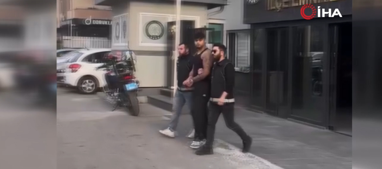 "Lvbel C5" lakaplı rapçinin adliyeye sevk edildiği anlara ait görüntüler ortaya çıktı