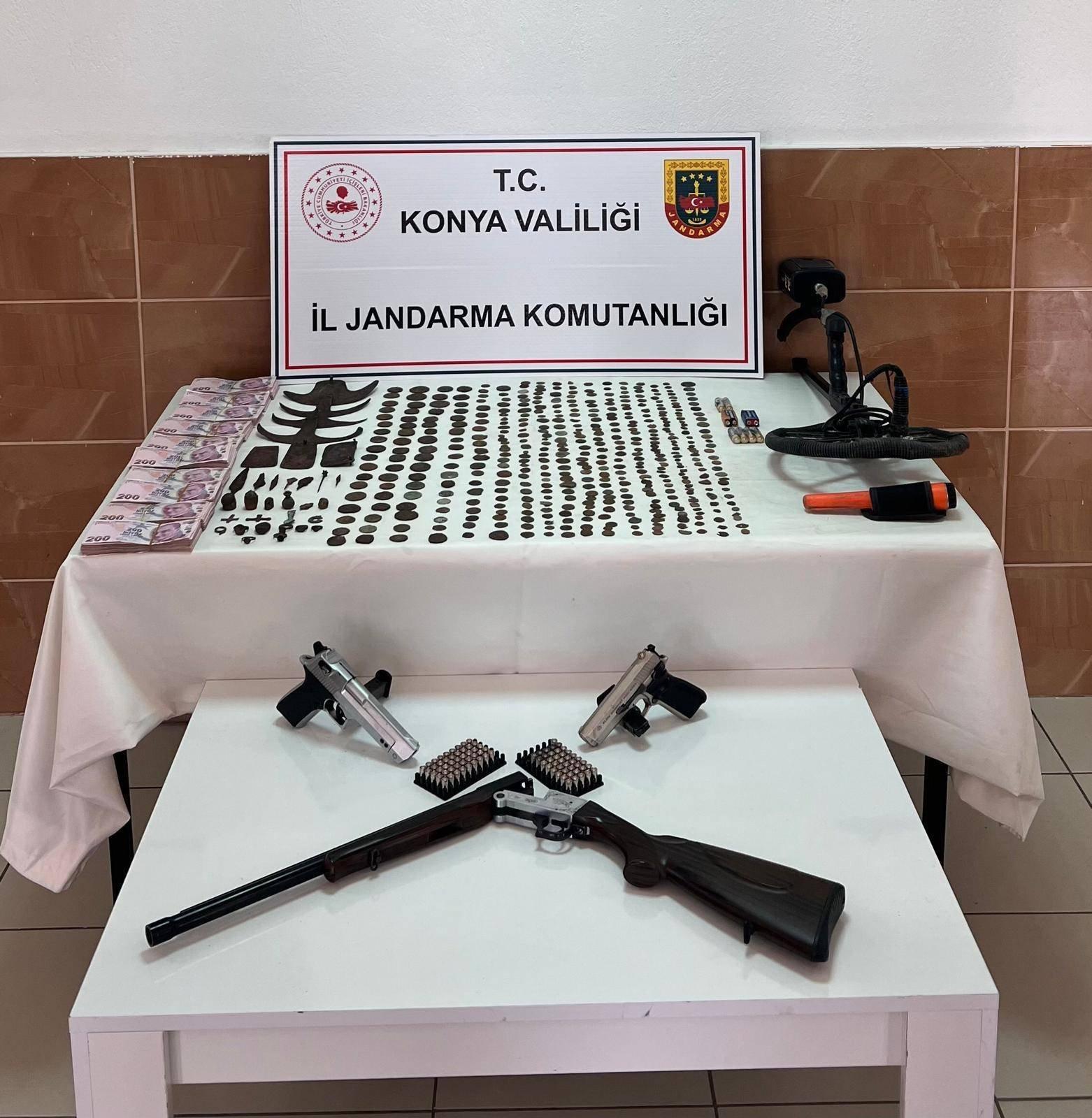 Konya'da tarihi eser operasyonunda 3 kişi yakalandı