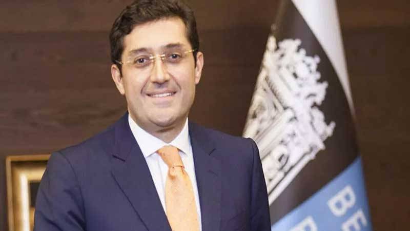 Eski Beşiktaş Belediye Başkanı Murat Hazinedar’a hapis ve siyasi yasak cezası