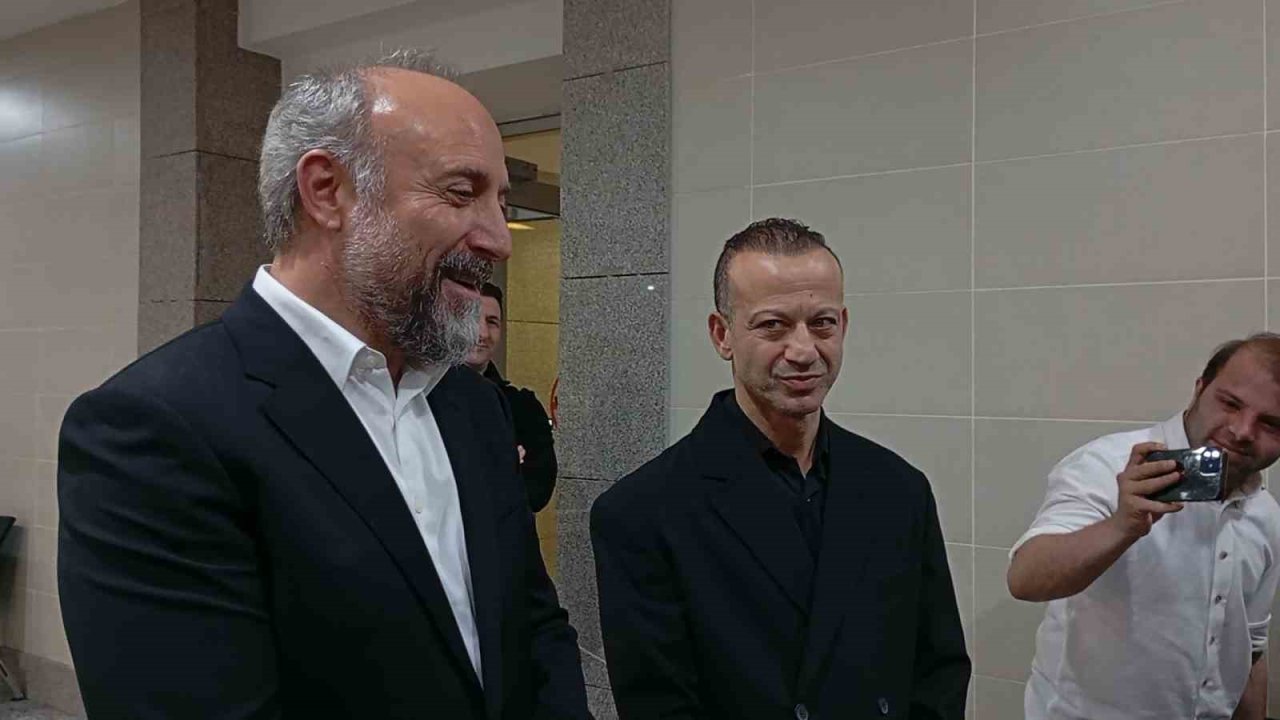 Halit Ergenç'ten "Gezi Parkı'ndaki yürüyüş sebebimiz ağaçlar içindi" savunması