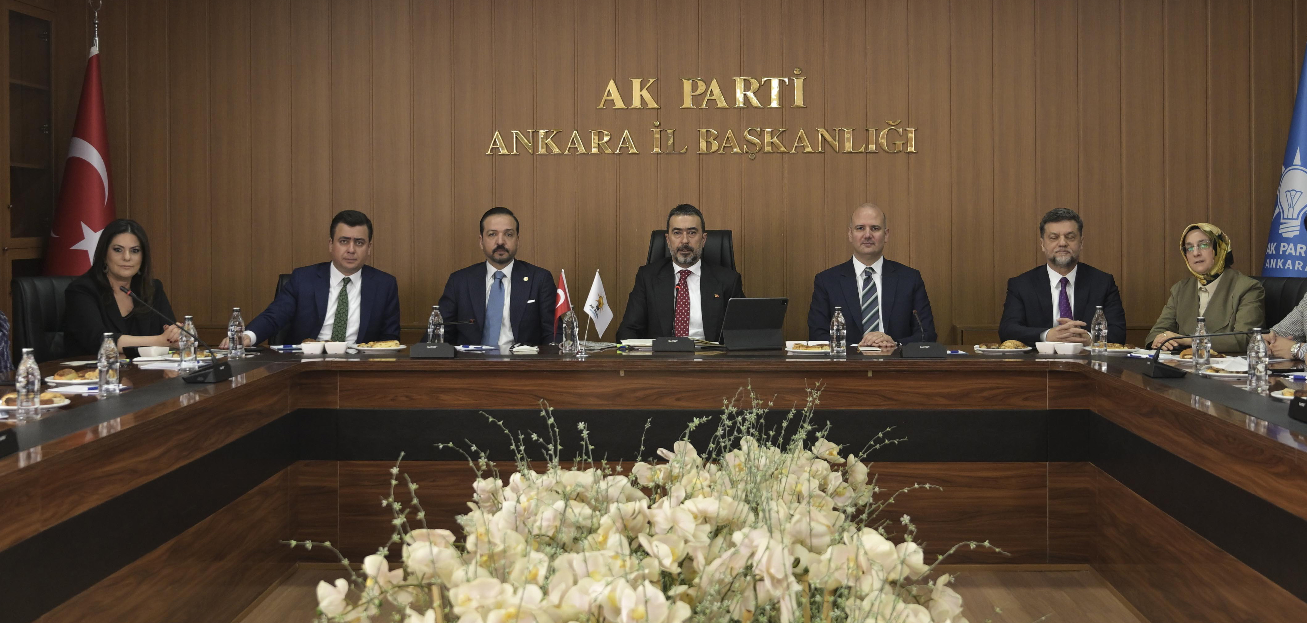 AK Parti İl Bşkanı Özcan'dan Ankara BB'nin "bardağı" taşıran ihalesinde çarpıcı tespitler!