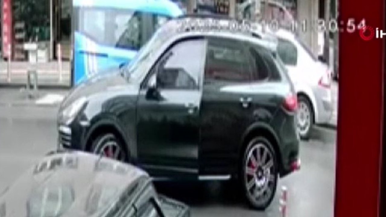 "Milletvekili aracı" dedi, zabıtanın üzerine sürdü
