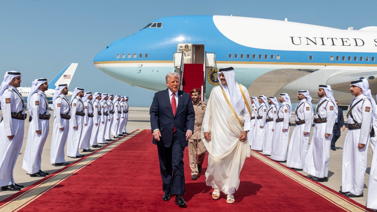Qatar Airways, Boeing’e 200 milyar dolarlık uçak siparişi verdi