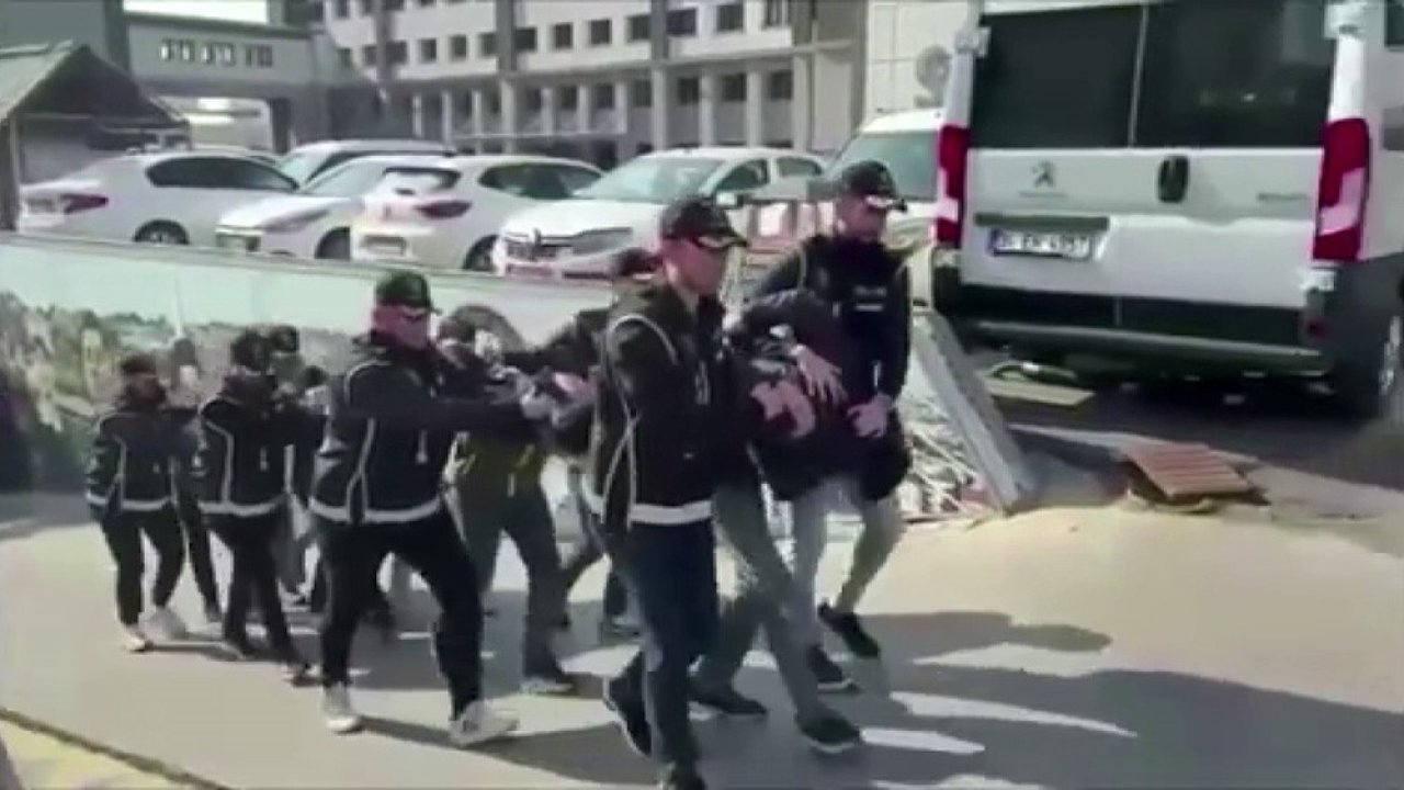 İstanbul’da sokak çetelerine ve onlara silah temin eden silah imalatçılarına operasyon