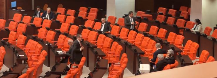 Konya'da meydana gelen deprem TBMM Genel Kurulunda da hissedildi