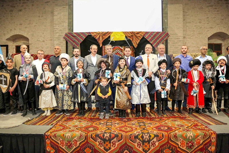 Konya'da tarihe damga vuran isimler sahneye taşındı