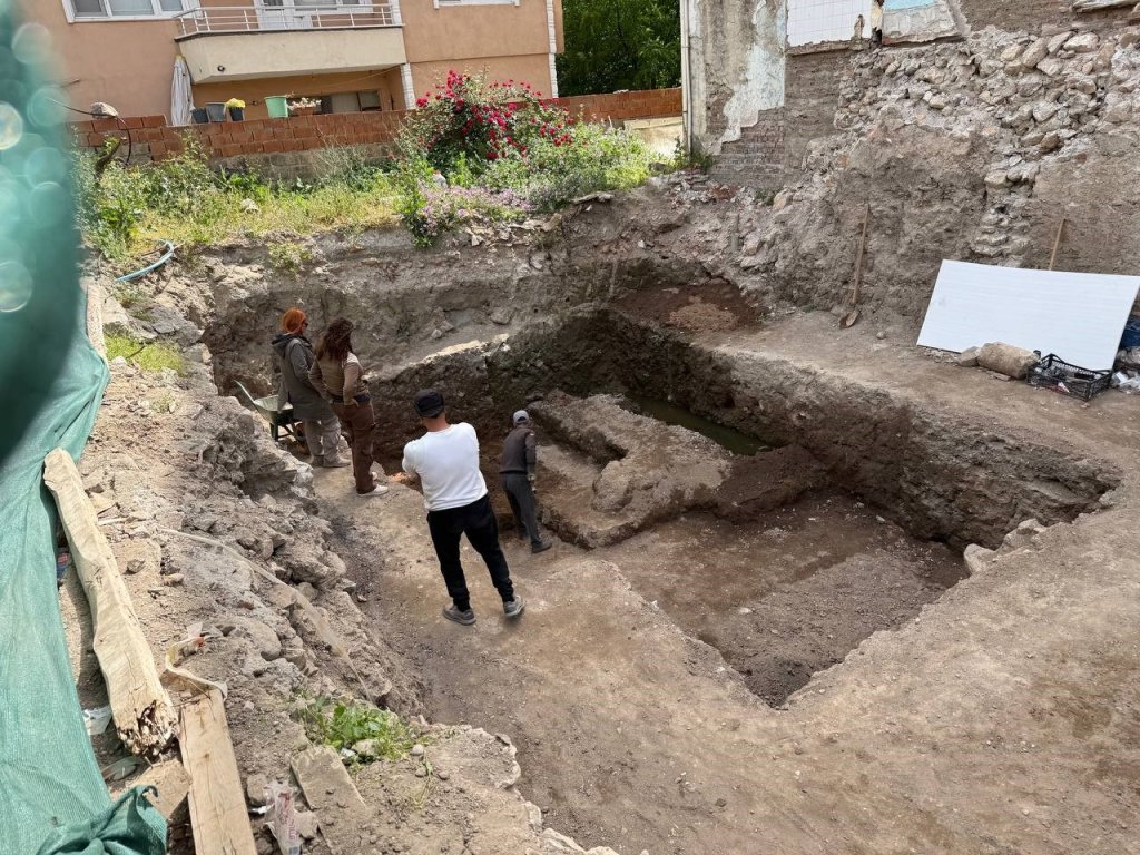 Papa’nın geleceğini açıkladığı İznik’te Hz. İsa döneminden kaldığı iddia edilen mozaik bulundu