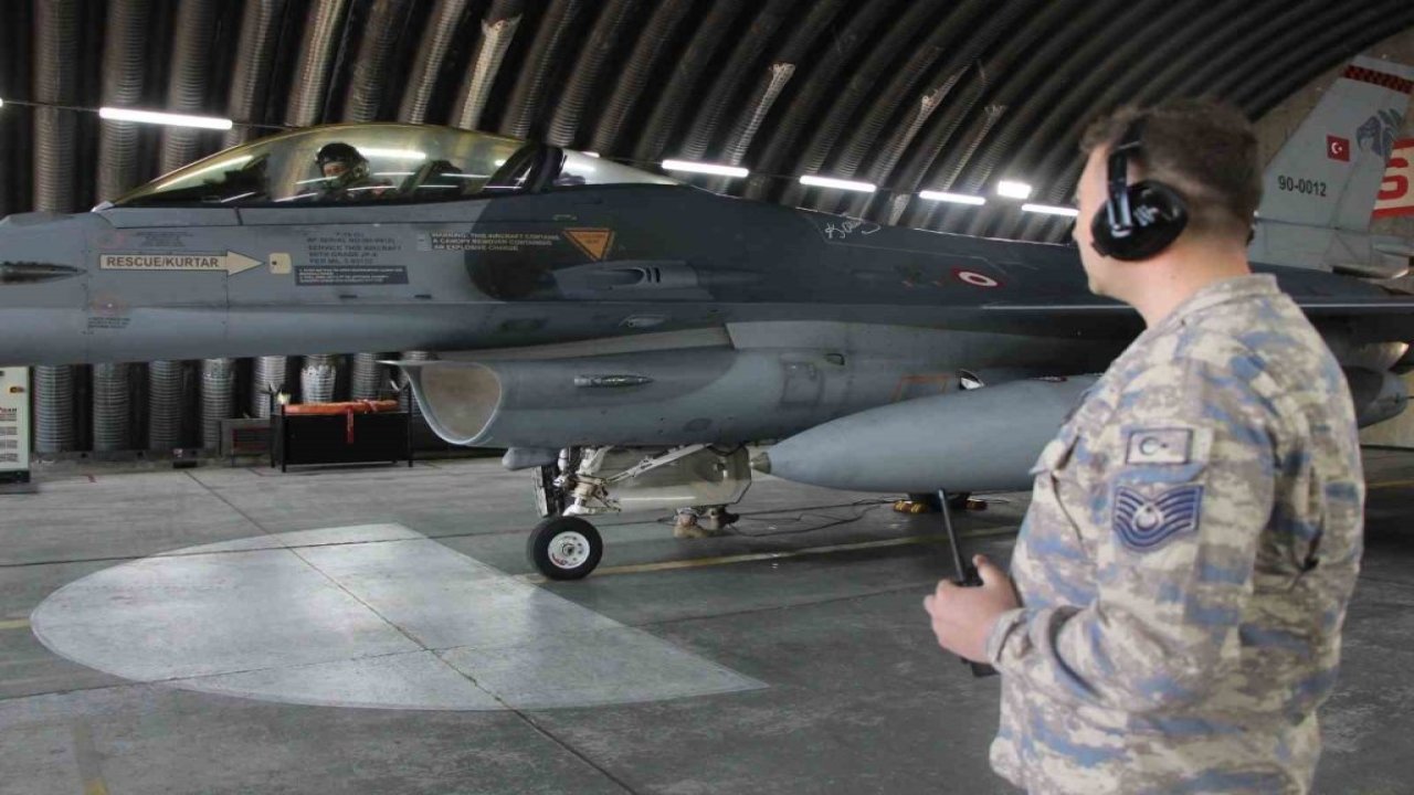 F-16’lar zorlu göreve 15 dakikada hazırlanıyor