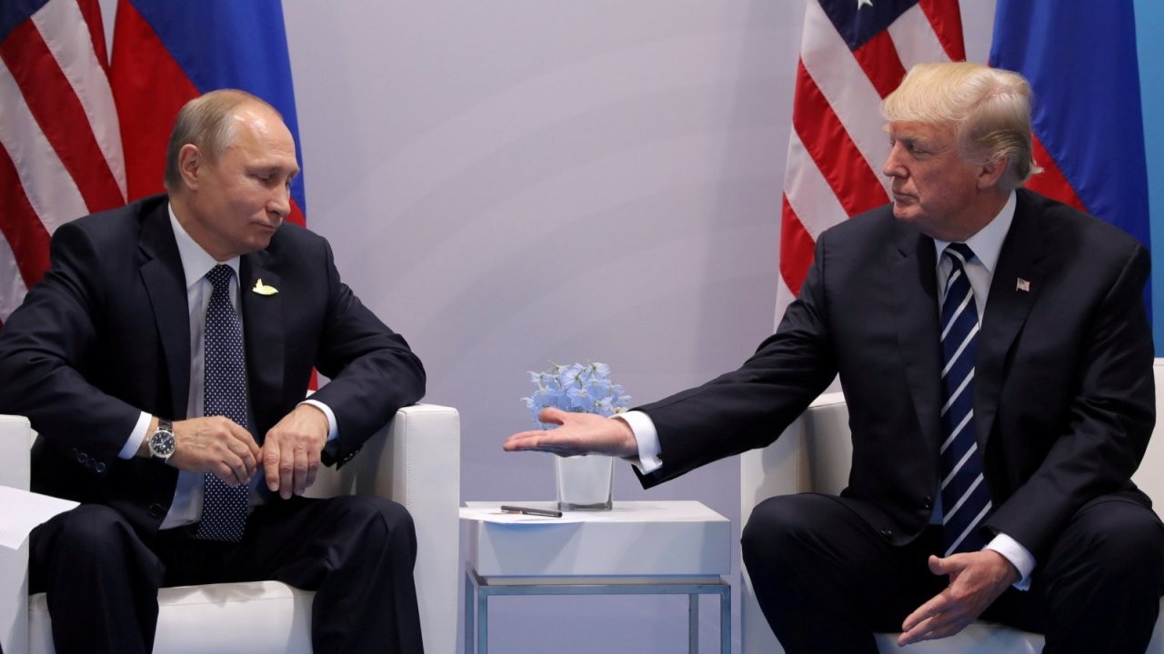 Donald Trump'la Vladimir Putin, telefonda 2 saat konuştu