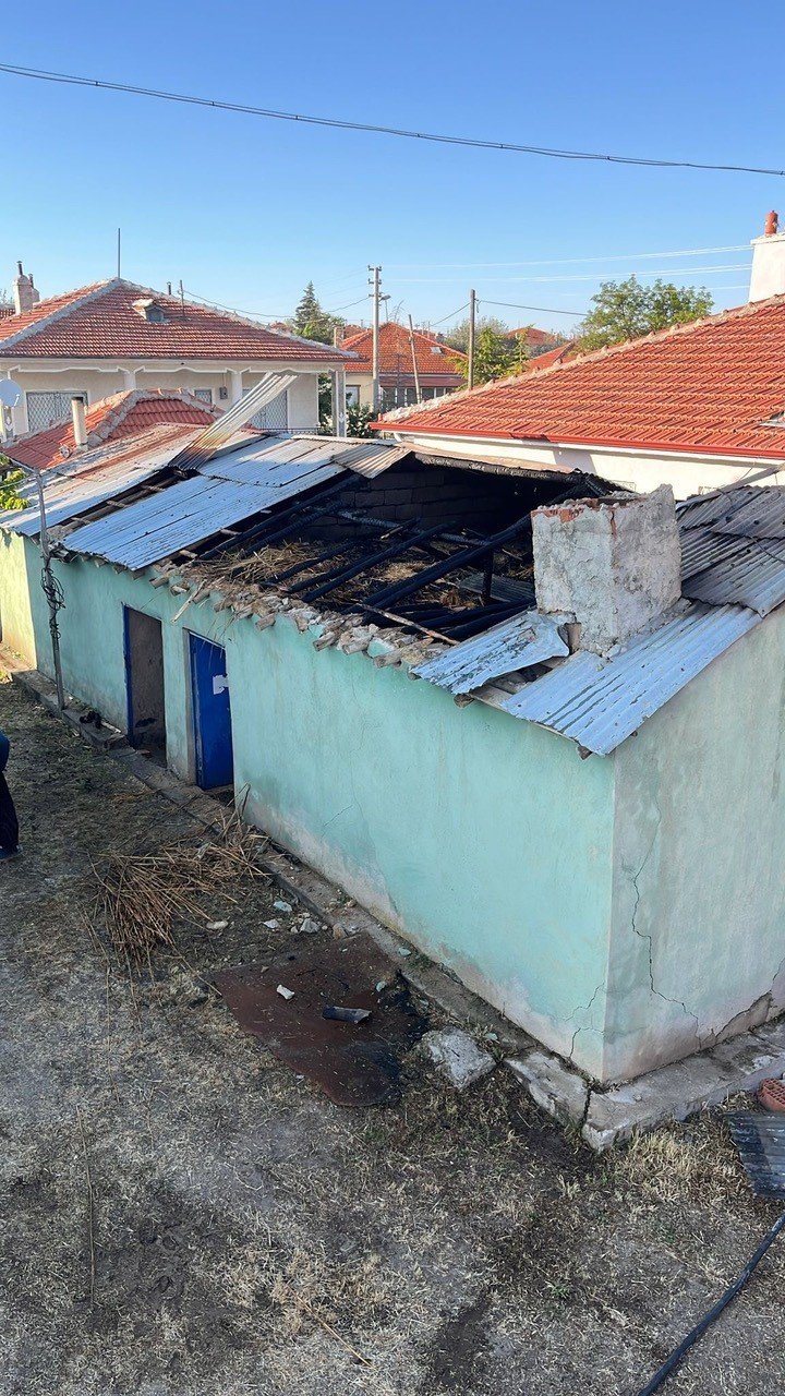 Konya'da tandır evinde yangın!