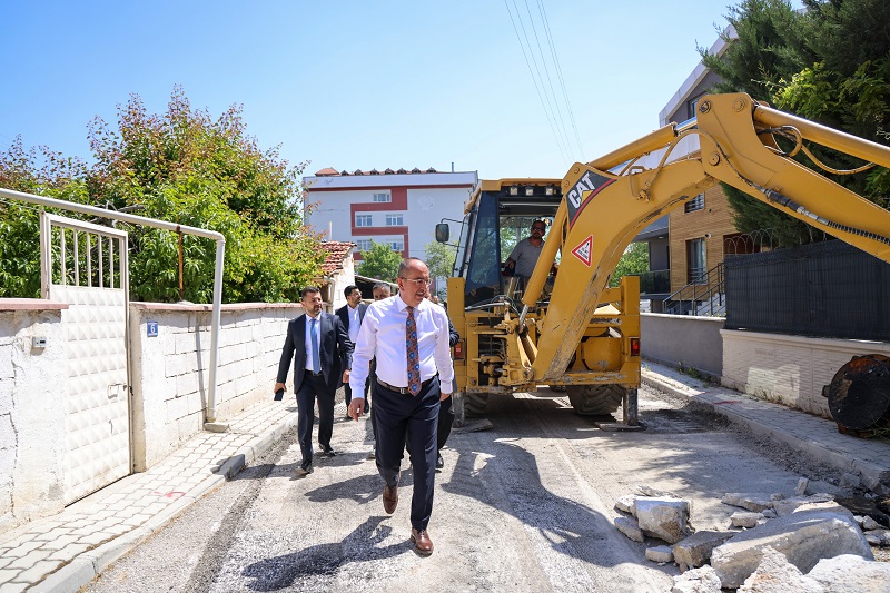 Meram'da yoğun asfalt mesaisi