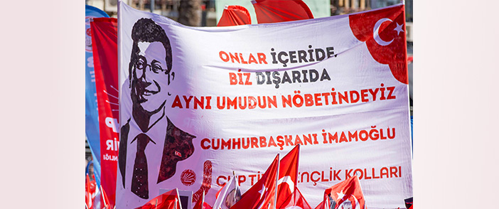 İmamoğlu ile ilgili propaganda içeren afiş ve pankartlar yasaklandı
